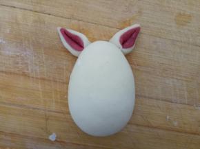 刷一点水沾到尖头的一端