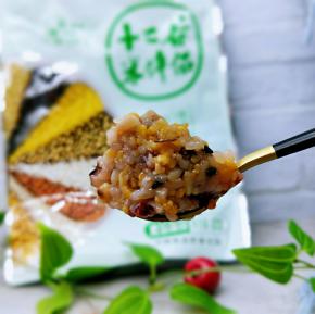 我要开动了！吃一口想吃两口，根本停不下来！