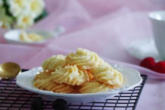 奶香味十足的酥曲奇。