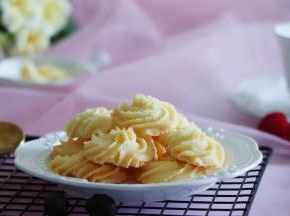 奶香味十足的酥曲奇。