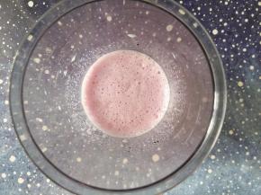 得到火龙果奶液。