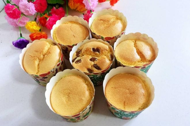 葡萄干纸杯蛋糕