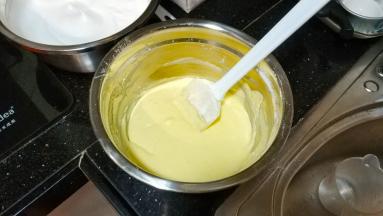 奶酪糊搅拌均匀好