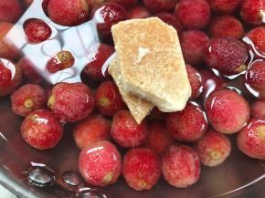 加入糖，大火烧开