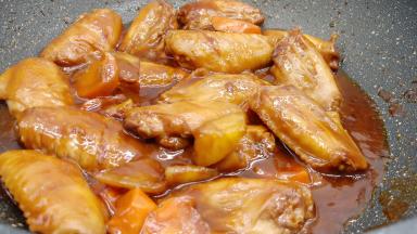 无需加水，加其他调味料。