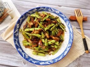 关火，起锅，装盘。