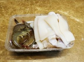 海鲜类洗净备用