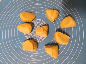 面团平均分成8份