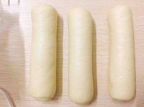 同样盖上保鲜膜松弛15-20分钟