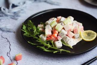 装入盘中，挤几滴柠檬即可。