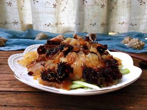 一道酸爽、清脆开胃的老醋蜇头就做好了，试试吧，特别好吃。