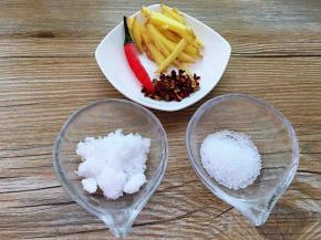 调味料很简单。