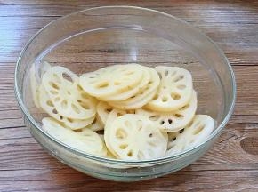 颠匀，这样可以保持藕片的完整性。