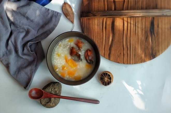 蚝干腊鸭肾南瓜粥