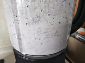 用中速打碎，追求细腻的，可以高速多打几次。