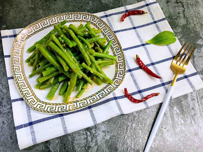 夏日清爽小凉菜——凉拌豆角