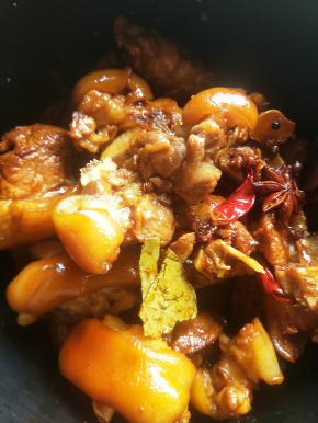 再加入香料，配料