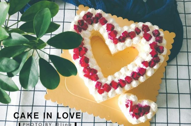 爱心生日蛋糕
