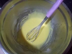 呈“Z”字搅拌均匀，放一旁备用