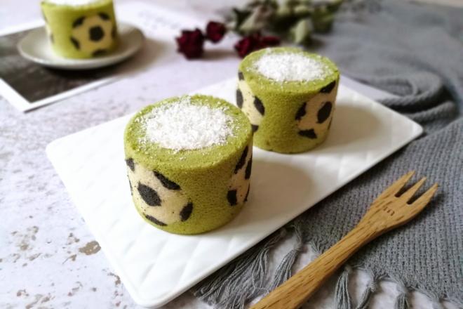 足球慕斯蛋糕卷