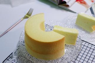 口感十分轻盈，细腻香浓。