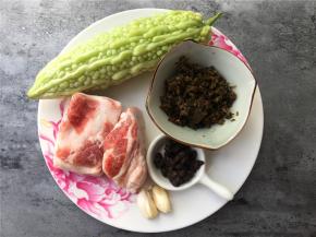 准备材料如图。