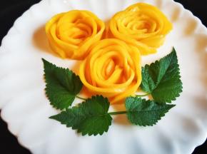 放叶子装饰即可。