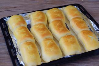 烤好取出晾至手温密封保存