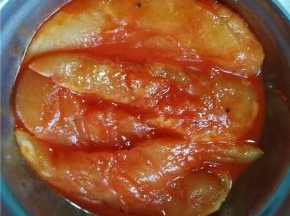 放入冰箱冷藏腌制更易于入味；