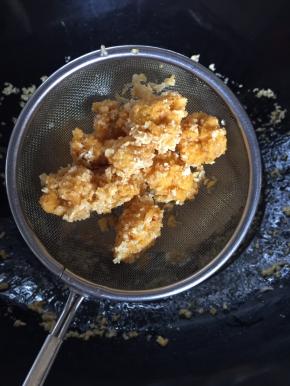 捞出控油后即可食用