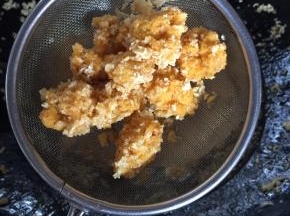 捞出控油后即可食用