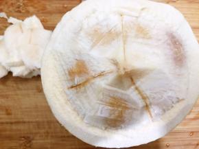 看到这三条线了吗，这就是椰青最硬的地方