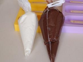 放凉装入裱花袋