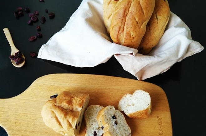 蔓越莓全麦黄金胚芽面包