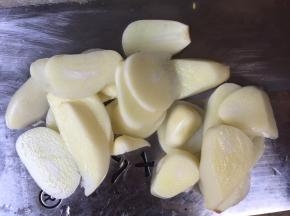 蒜瓣去皮切片