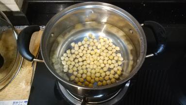 鹰嘴豆浸泡好