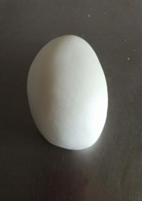 揉制成光滑细腻的面团