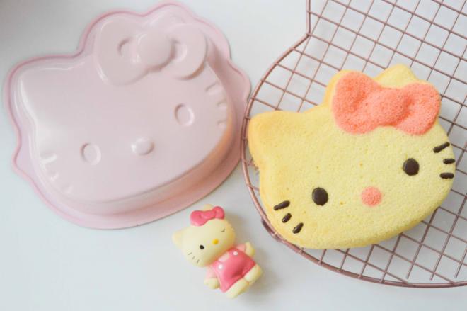Hello kitty戚风蛋糕