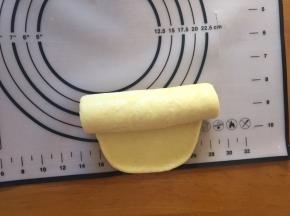 从上向下卷起
