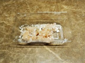 剁碎用蚝油、蒜盐、黑椒碎腌半小时（我加入了少许杏鲍菇碎）