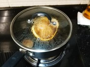 盖上盖子焖五分钟