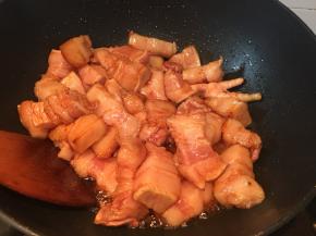 让肉都裹上糖色