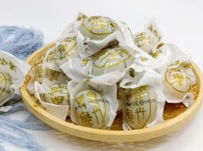 研磨食光海鸭蛋个个独立包装，方便储存。