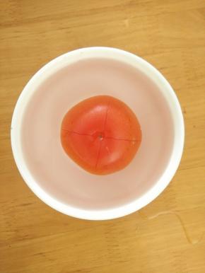 然后加入热水泡几分钟。