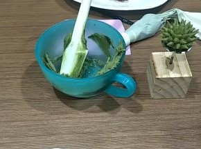 花刺挤满花球