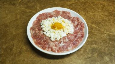 咸蛋码入肉滑里