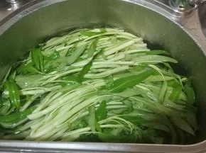 通菜洗干净
