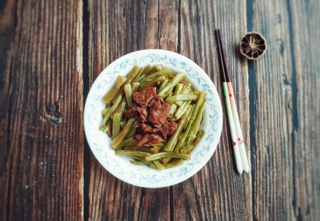通菜梗炒牛肉