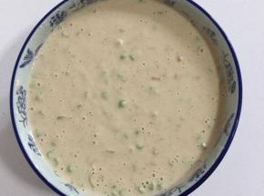 搅拌均匀静置片刻。