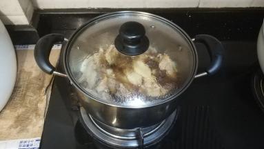 盖上盖子大火五分钟转中火五分钟即可